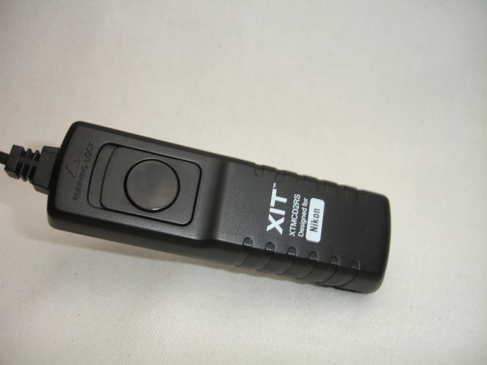 Xit XTMCD2RS Wired Remote Control for Nikon D3200+ (Black)