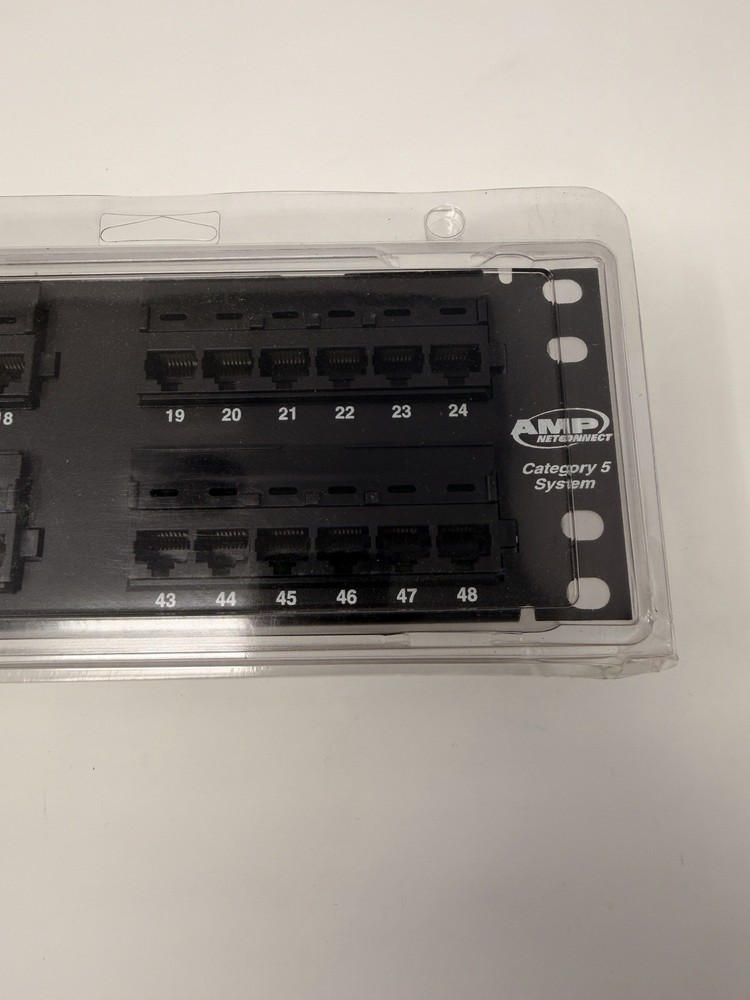AMP NetConnect Universal Wiring Cat 5E 2U 48 Port Patch Panel