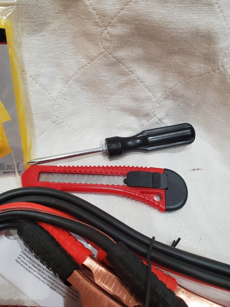 Performance Tool Deluxe Roadside Emergency Kit