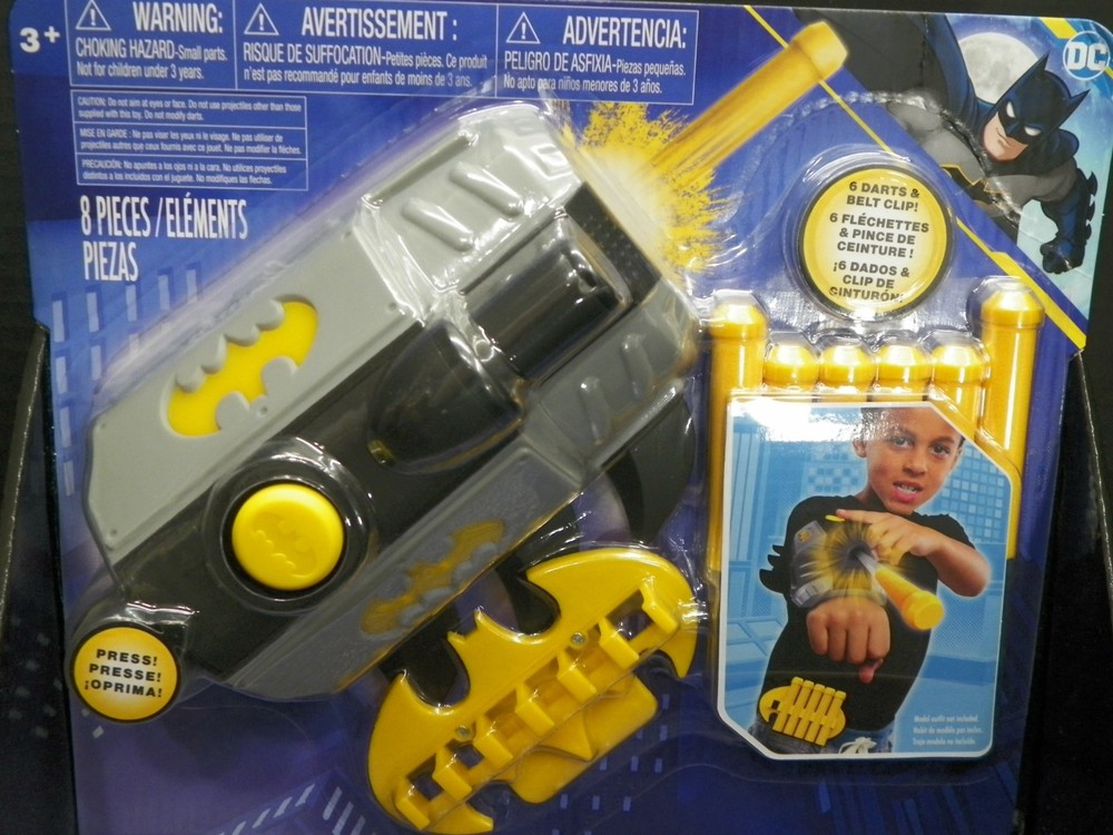 Batman Ultimate Gauntlet Launcher With Lights & Sounds DC Comics Interactive