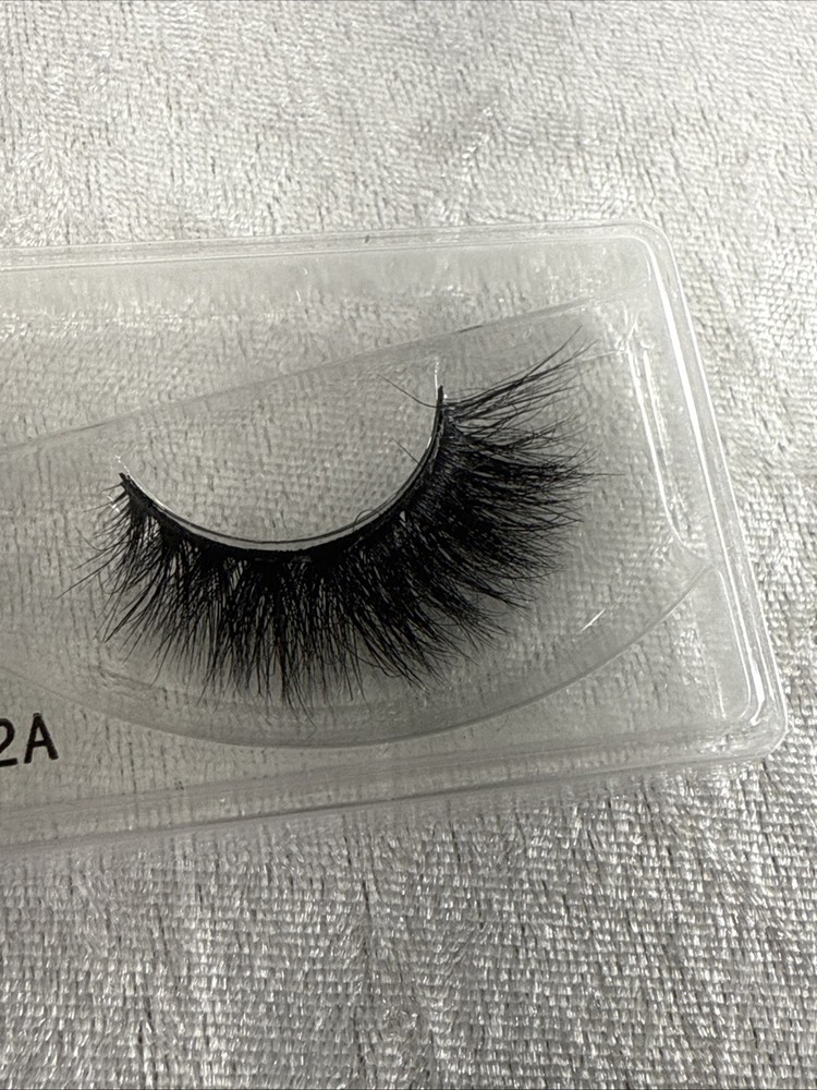 false eyelashes #42A