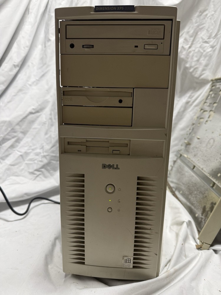 Vintage Dell Dimension XPS D300 desktop computer