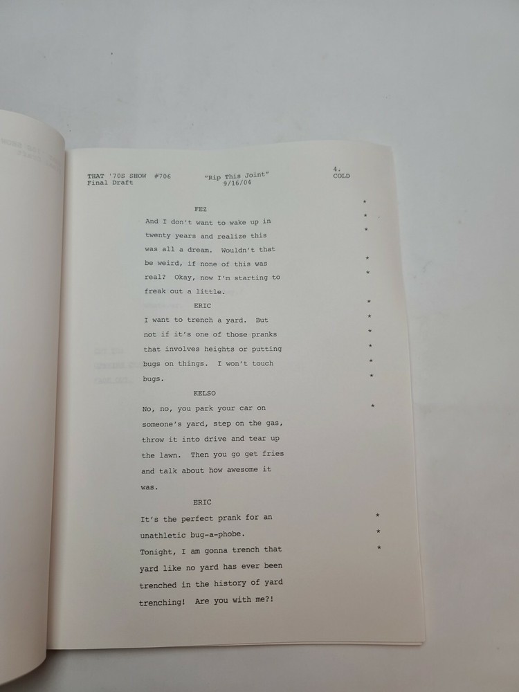 THAT '70S SHOW / Rob DesHotel 2004 TV Script, Ashton Kutcher "Rip This Joint"