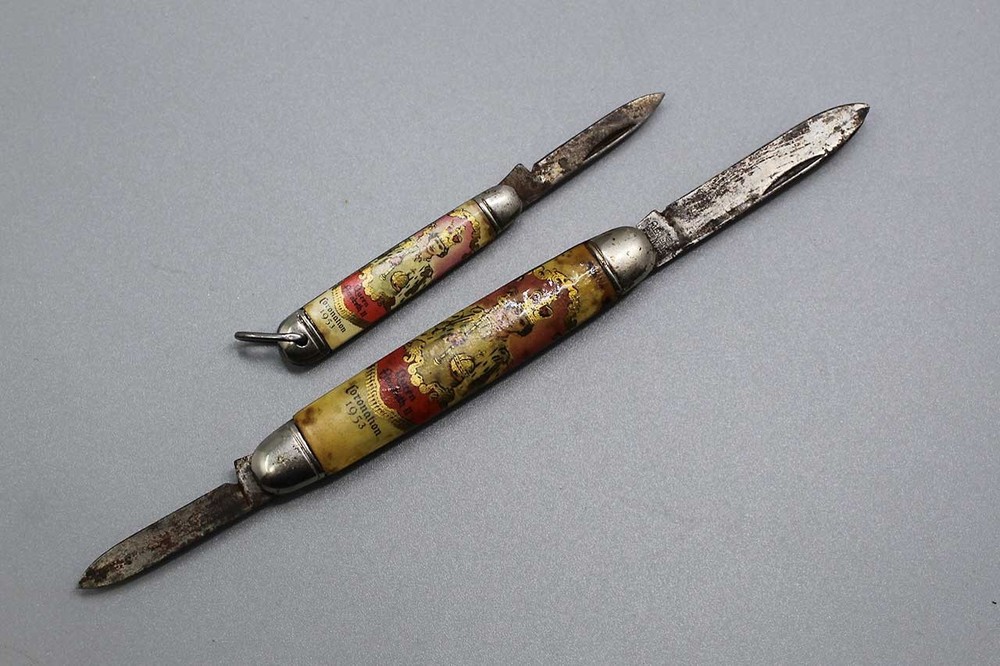 British 1953 Coronation Knives EIIR . ANT237