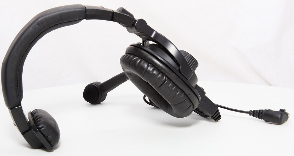 HME ClearCom HS25 Single Muff Intercom Headset With Dynamic Mic & Mini Din Plug