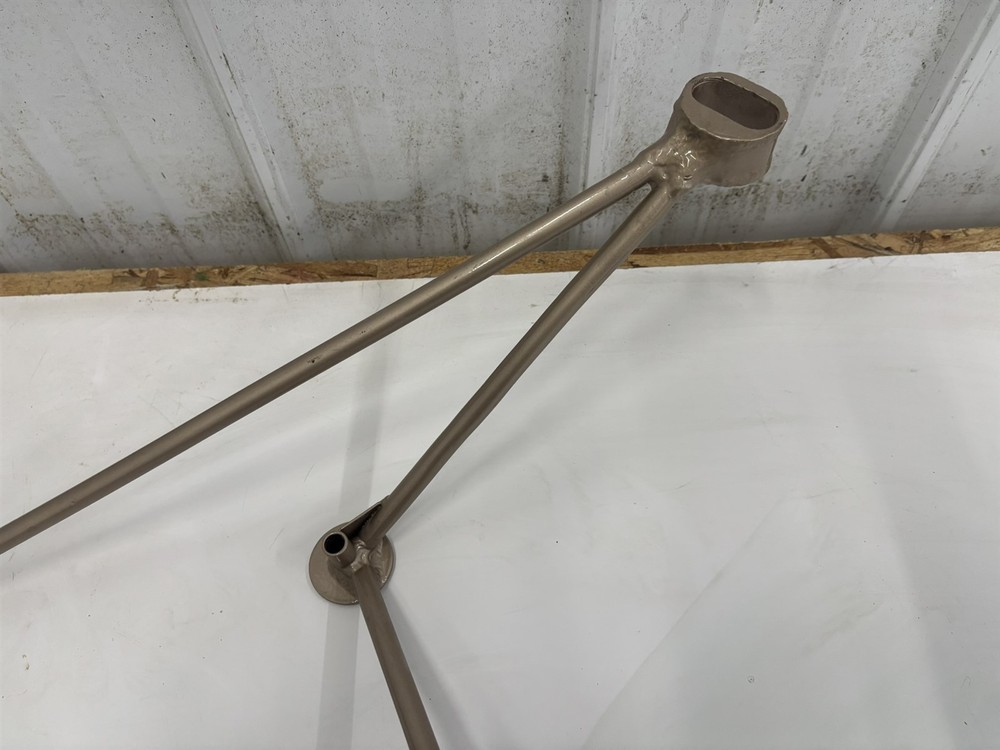 Luscombe Model 8 Engine Motor Mount 48147