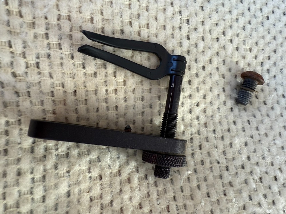 NAP Shoot Through Center Rest