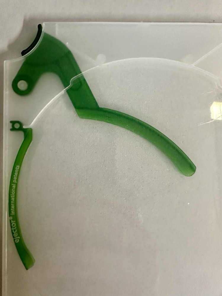 100 pk. E-Slimcase Ejector CD Cases or Sleeves ejector de Green Thin