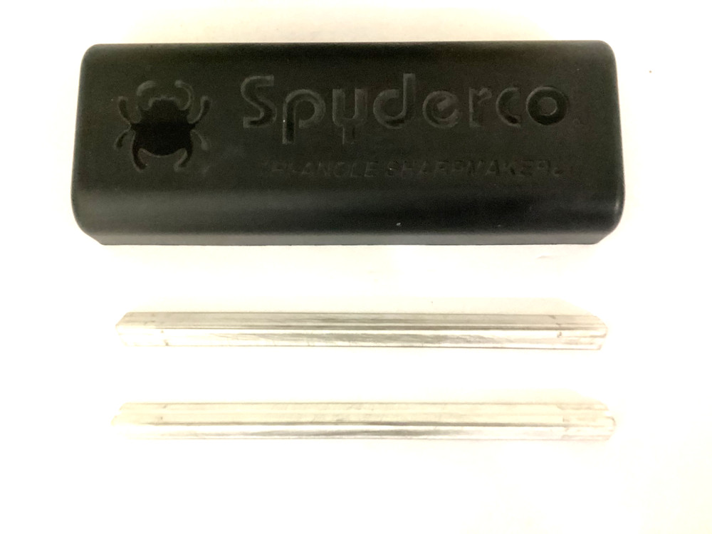 SPYDERCO TRI-ANGLE SHARPMAKER KNIFE SHARPENING KIT MEDIUM & FINE GRIT 204MF