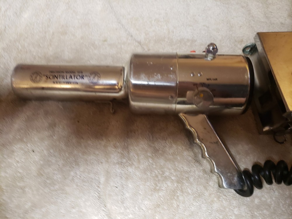 SCINTLLATOR PRECISION MODEL 111B SYSTEM