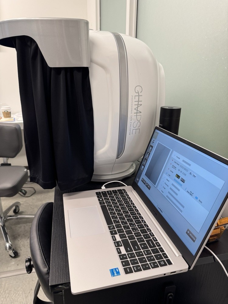 Glimpse Skin Analysis Device