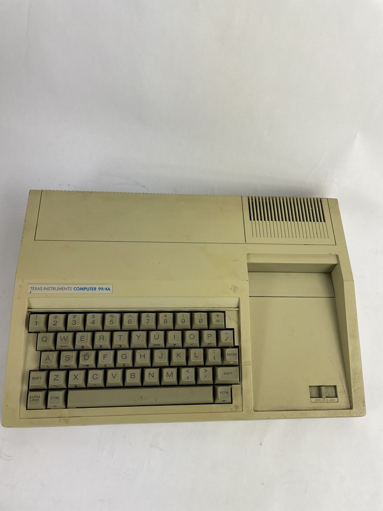 TEXAS INSTRUMENTS 99/4A Untested No Power Supply