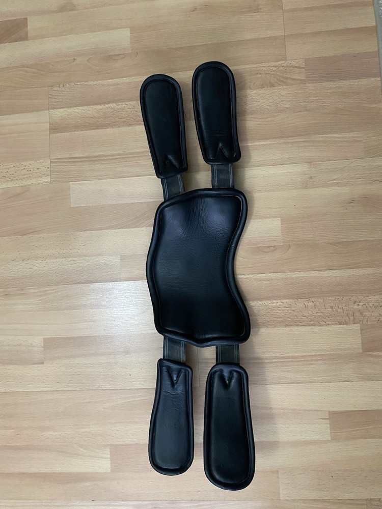 Pre Owned Nunn Finer Girth 26”