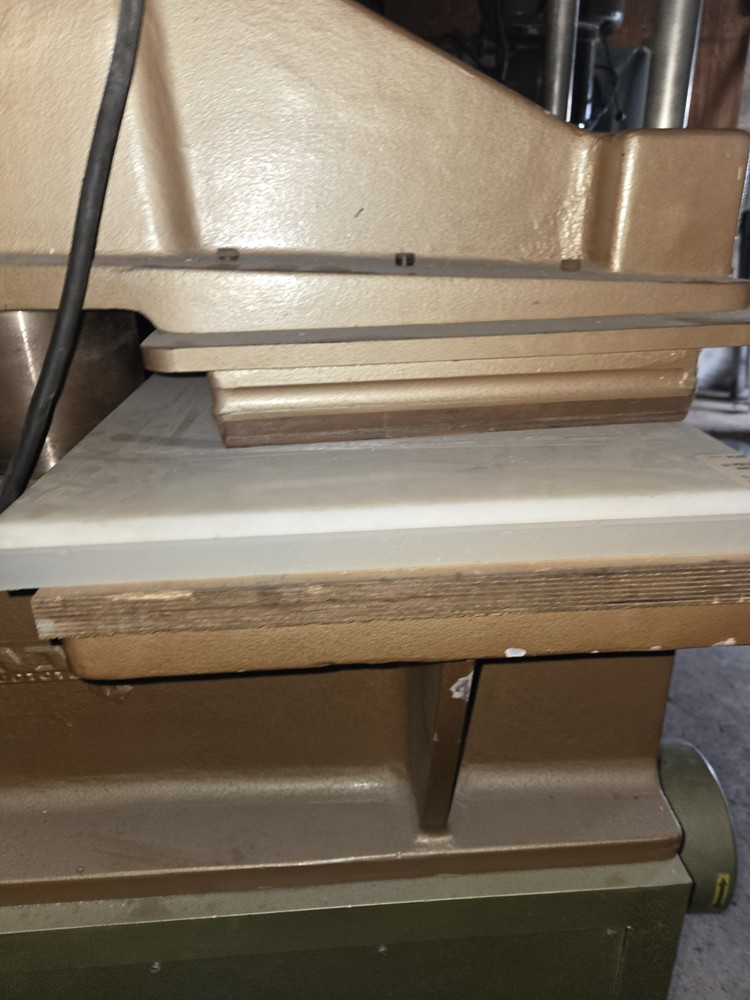 Manual Swing-Arm Leather Clicker Press