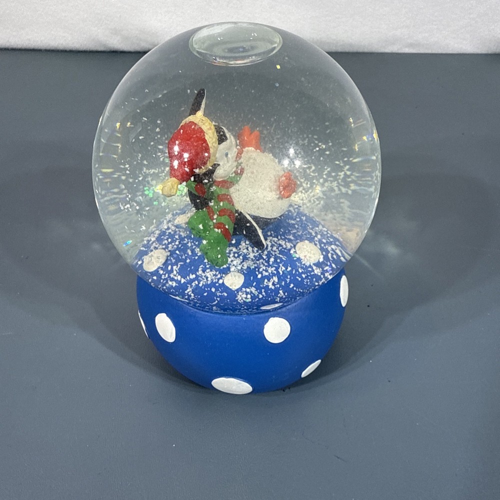 Penguin Snow globe Collectable
