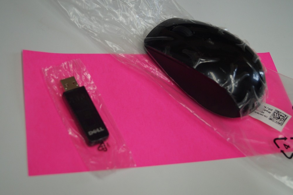 NEW Dell Wireless Mouse KIT ~ M787C, M797C