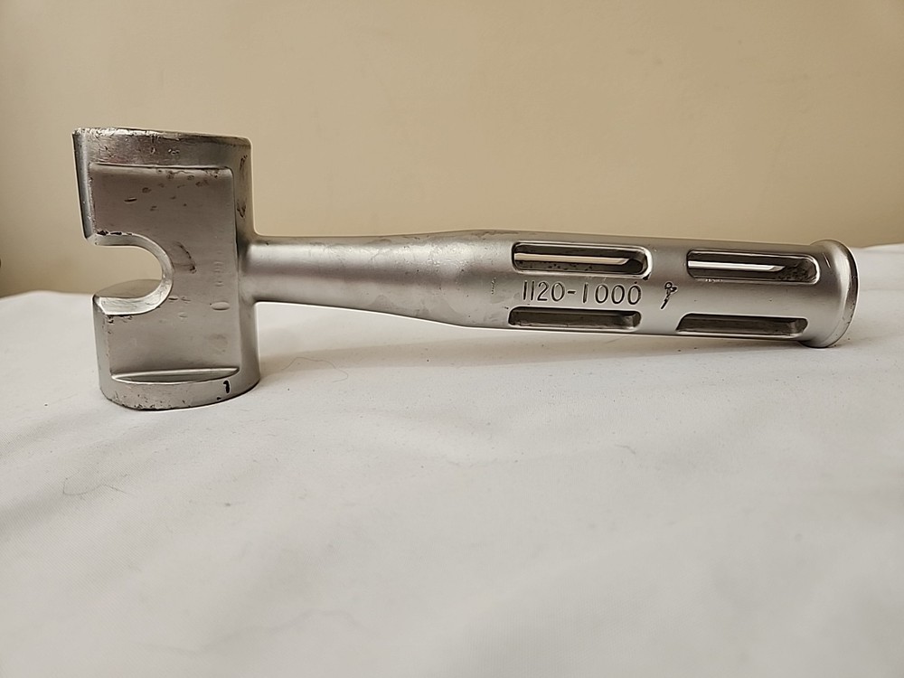 Stryker 1120-1000 Slotted Mallet 8.75"