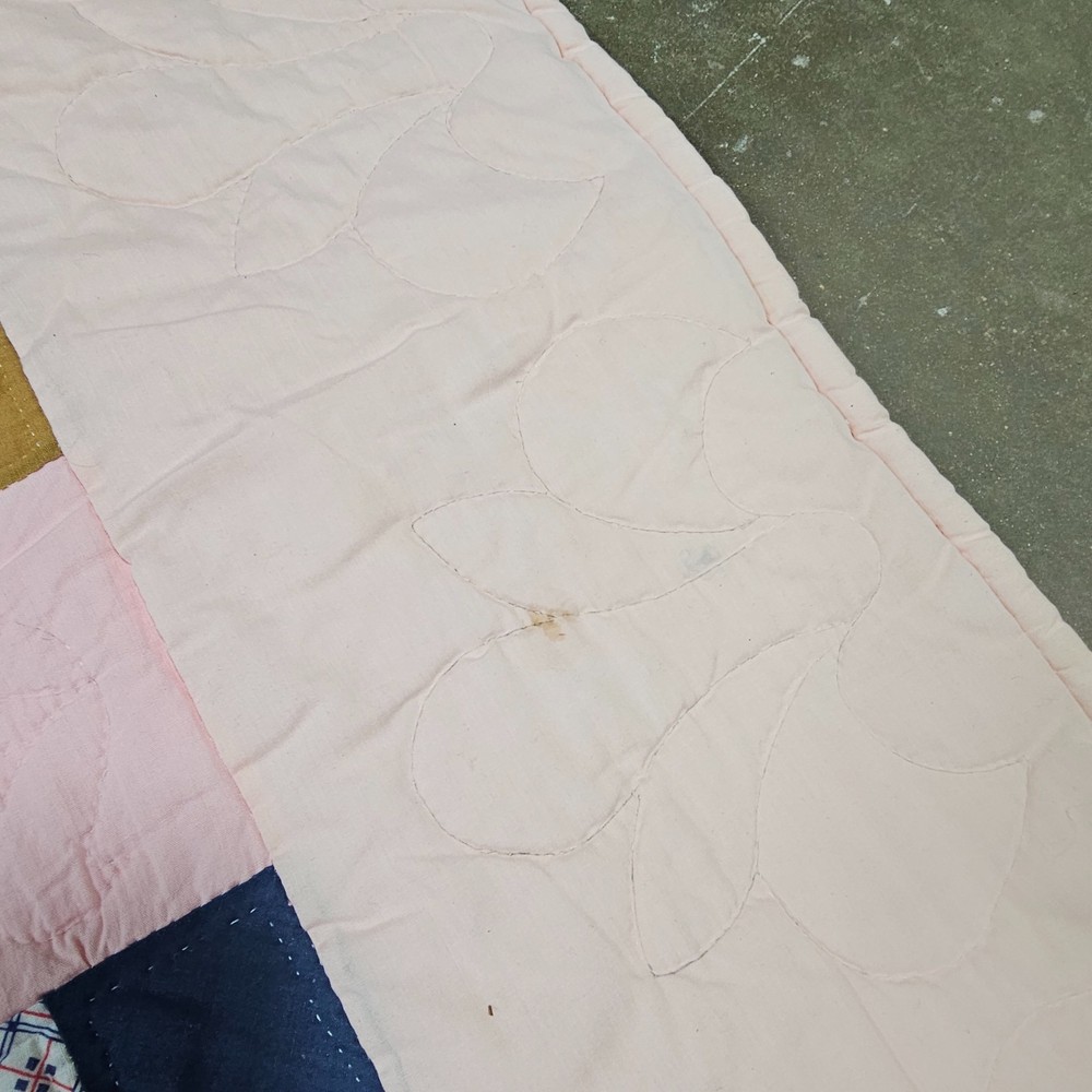 Handmade 4-Patch Pattern Quilt Solid Pink Backing 100 x 90 Colorful #C9