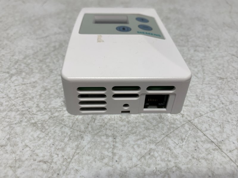Siemens QAA2280.FWSC Room Temp Sensor 18-36Vdc 24Vac