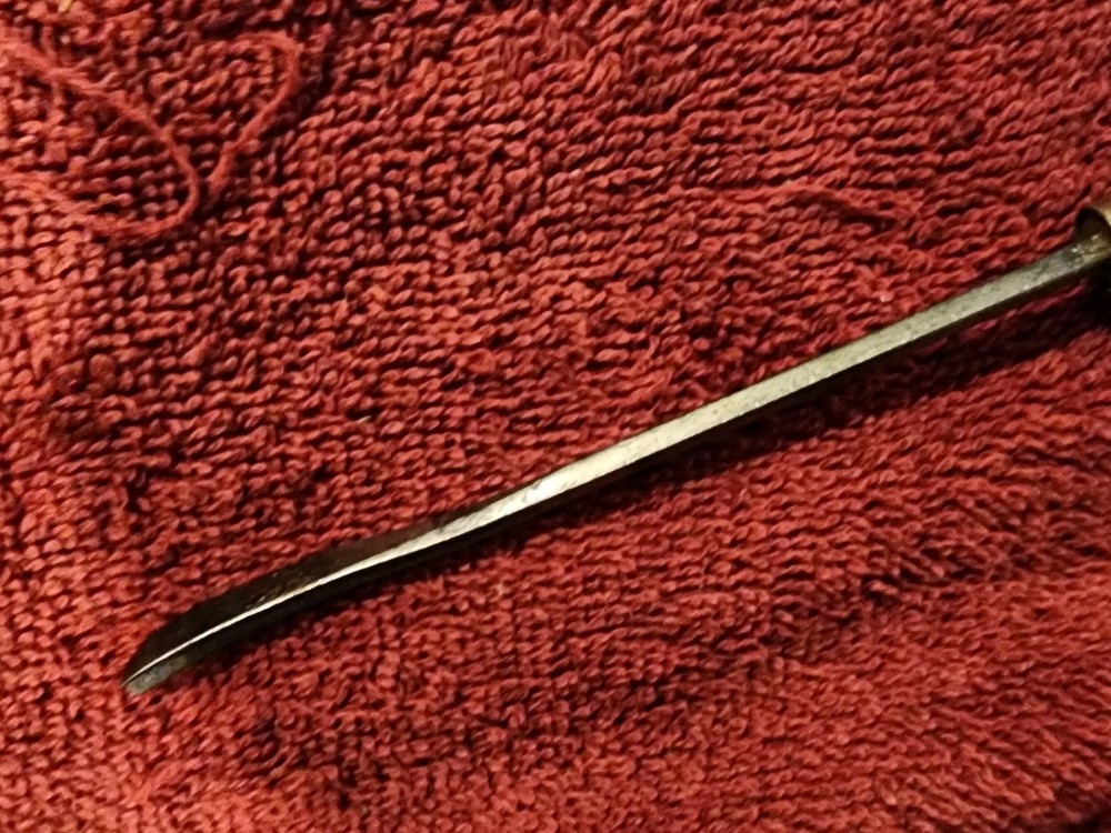 Vintage Unmarked 1/8” V Carving Chisel