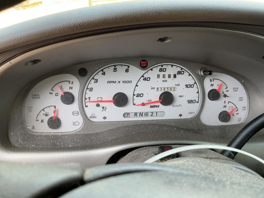 EXPLORER 2002 Glove Box 5024930