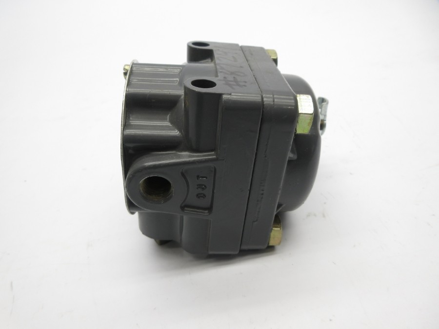 FISHER 67AFD-1 UNMP