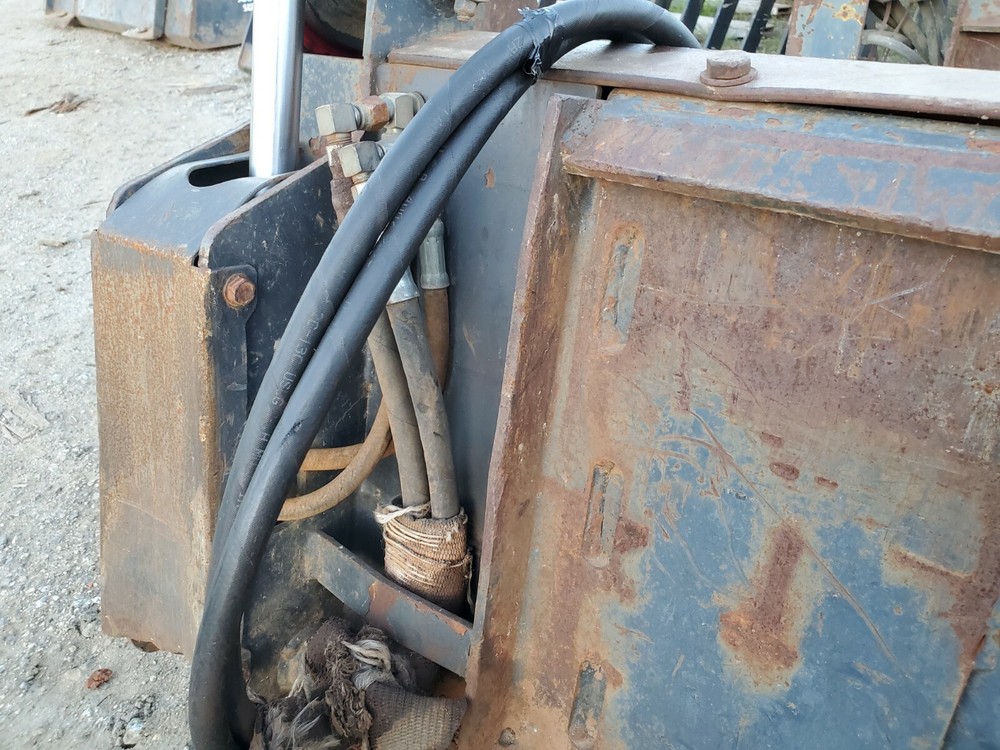 Bobcat 72" hydrualic sweeper