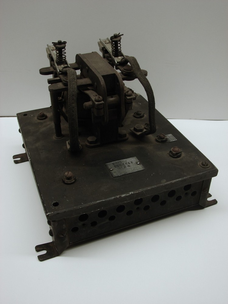 Cutler Hammer Milwaukee WIS Relay Switch???