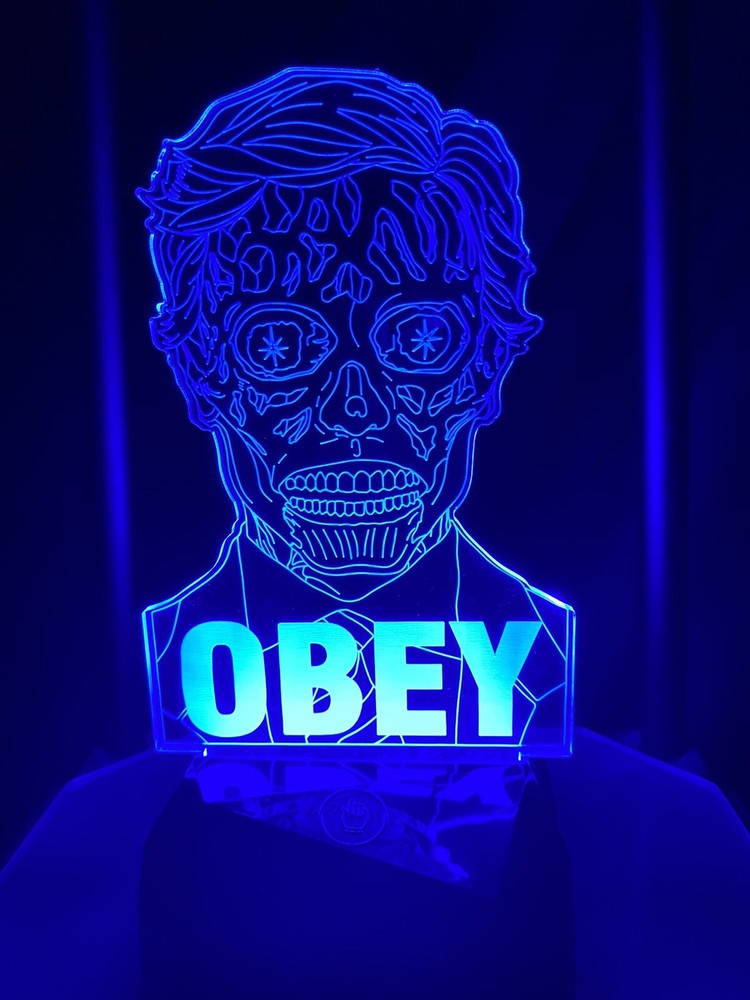 Alien They Live Scifi Light