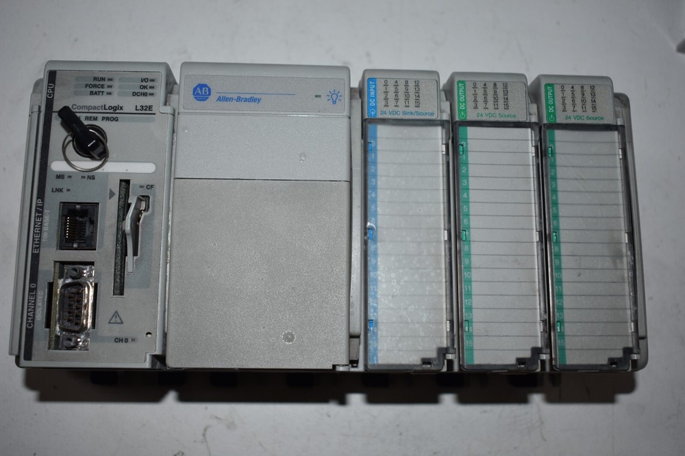 COMPACTLOGIX ALLEN BRADLEY RACK COMPLETE  SYSTEM  1769-L32E SYSTEM