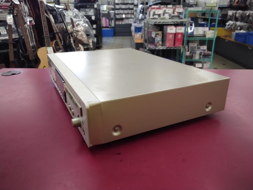 JUNK Marantz CM6001 CD/MD Combination Player Silver