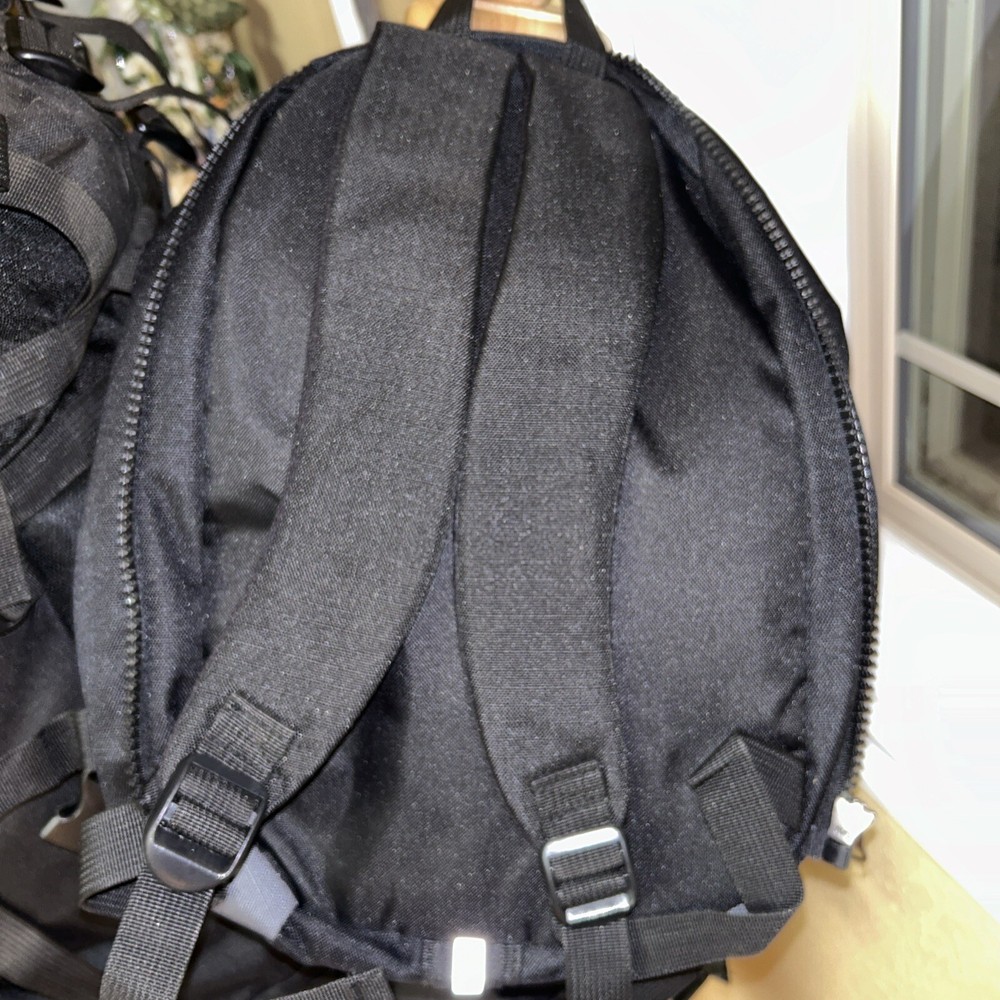 Outlander Extreme 80 Internal Frame Backpack W Attached Day Pack GUC