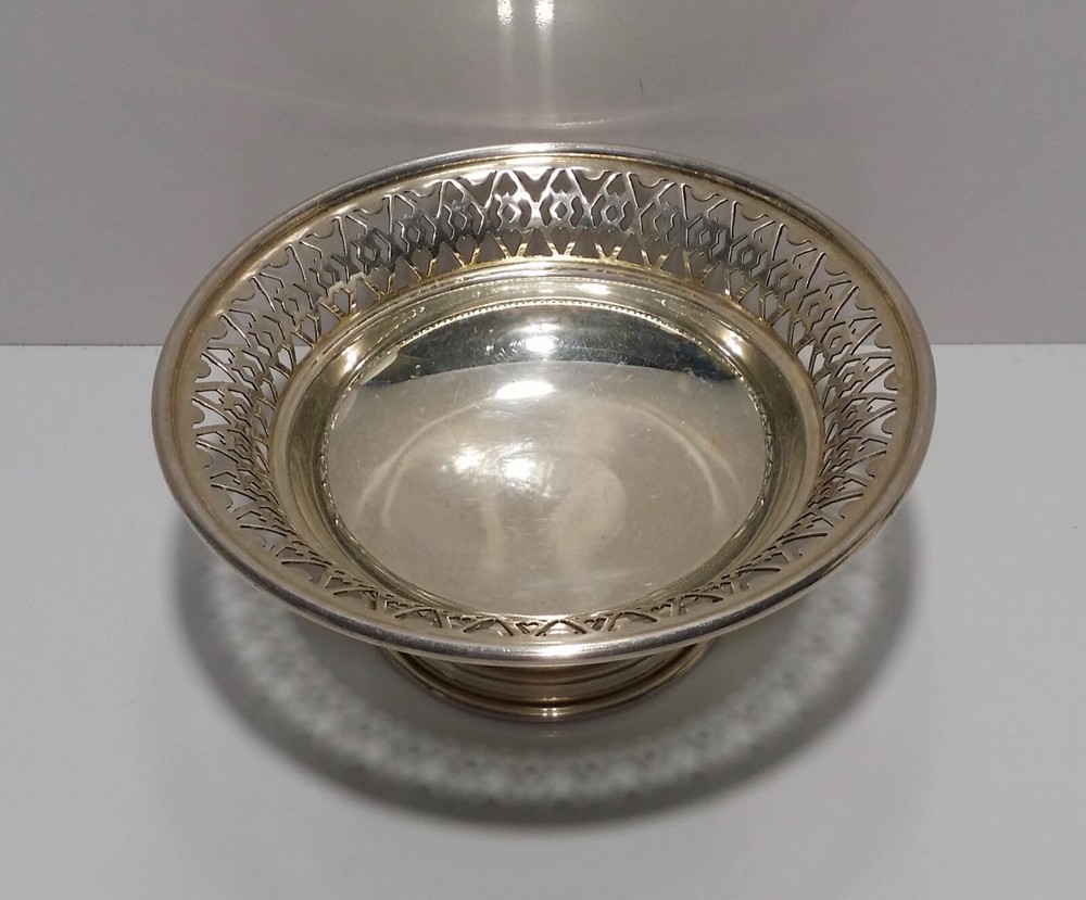SILVERPLATE Made In England EPNS Dish Nut Candy