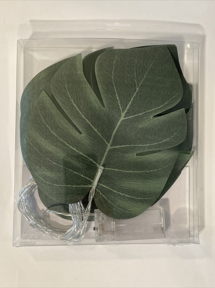 8 Tropical 7” Leaf String Lights 6.5 Ft. New