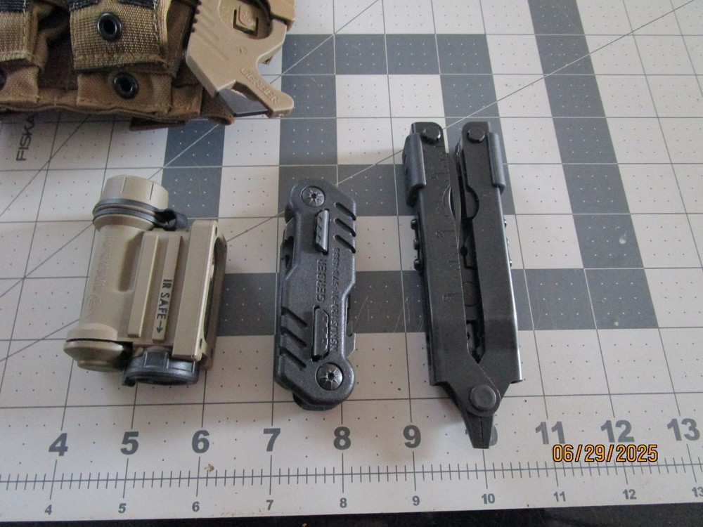 USGI Gerber Individual Deployment Kit Multi-Tools MP600 Effect Stream Light