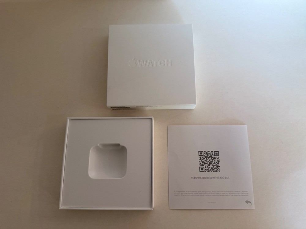 Apple Watch BOX ONLY A1554