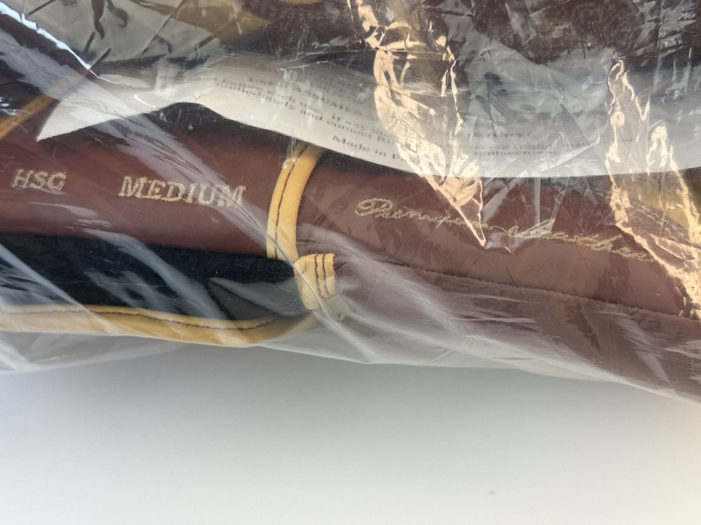 Ringside Heritage Sparring Gloves MEDIUM
