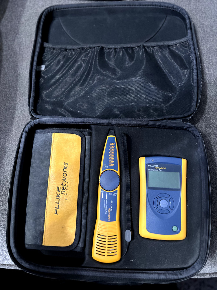 Fluke Networks LinkRunner Pro Network Multimeter + IntelliTone 200 Probe + Case