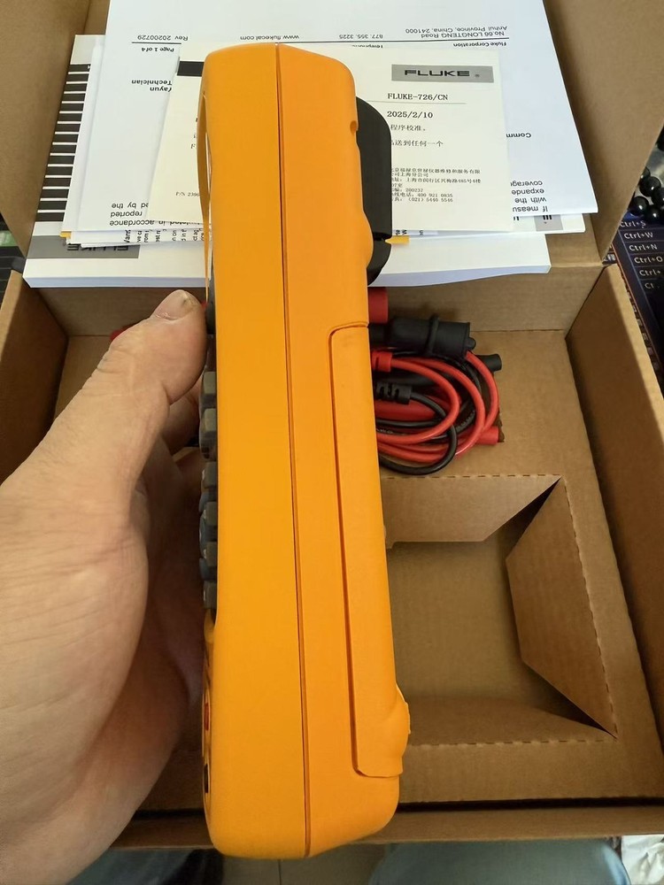 Fluke 726 Precision Multifunction Process Calibrator NEW