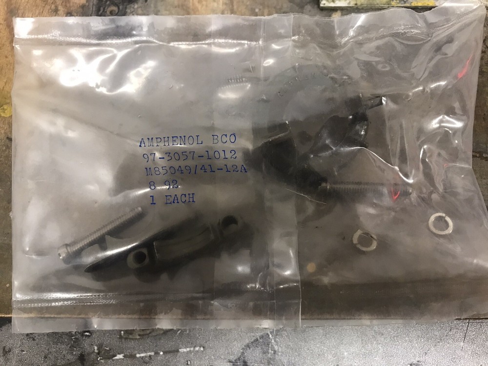 M85049/41-12A AMPHENOL BACK SHELL CABLE CLAMP