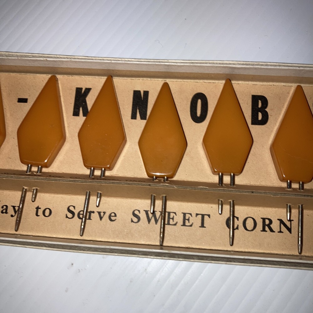 Vintage Bakelite / Catalin Corn Knobs Butterscotch F6-47