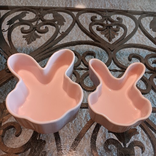 Ciroa Easter Parade Porcelain Pink Bunny Two Nesting Bowls Spring