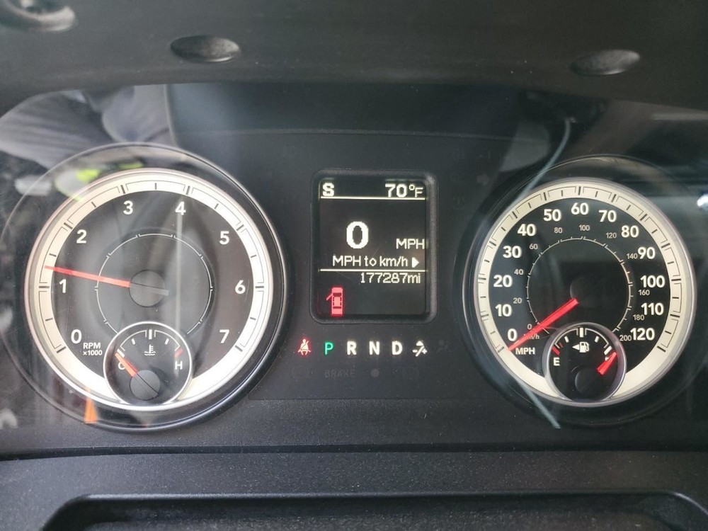 TDODR1500 2014 Glove Box 4945154