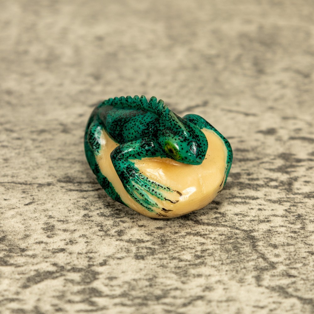 Green Iguana Lizard Tagua Nut Carving