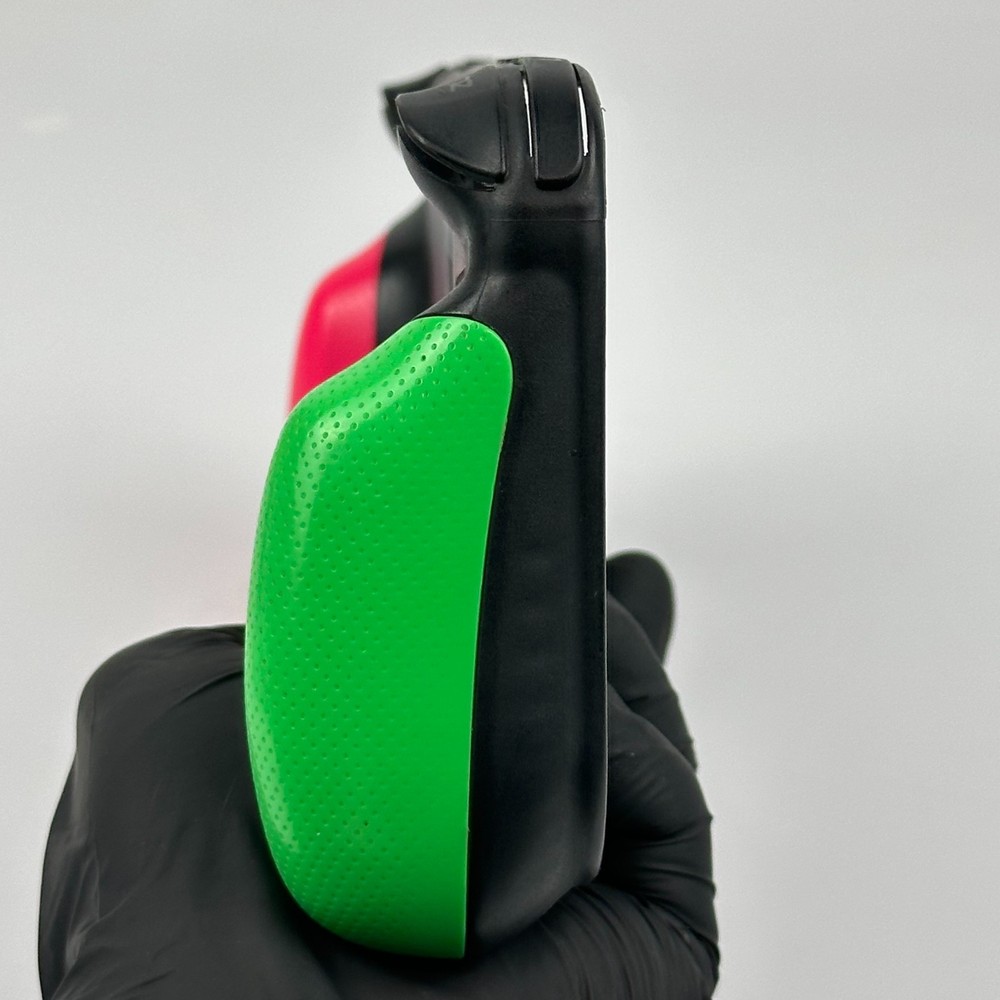 Skull & Co. NeoGrip: Ergonomic Grip Replaceable Grips for Nintendo Switch
