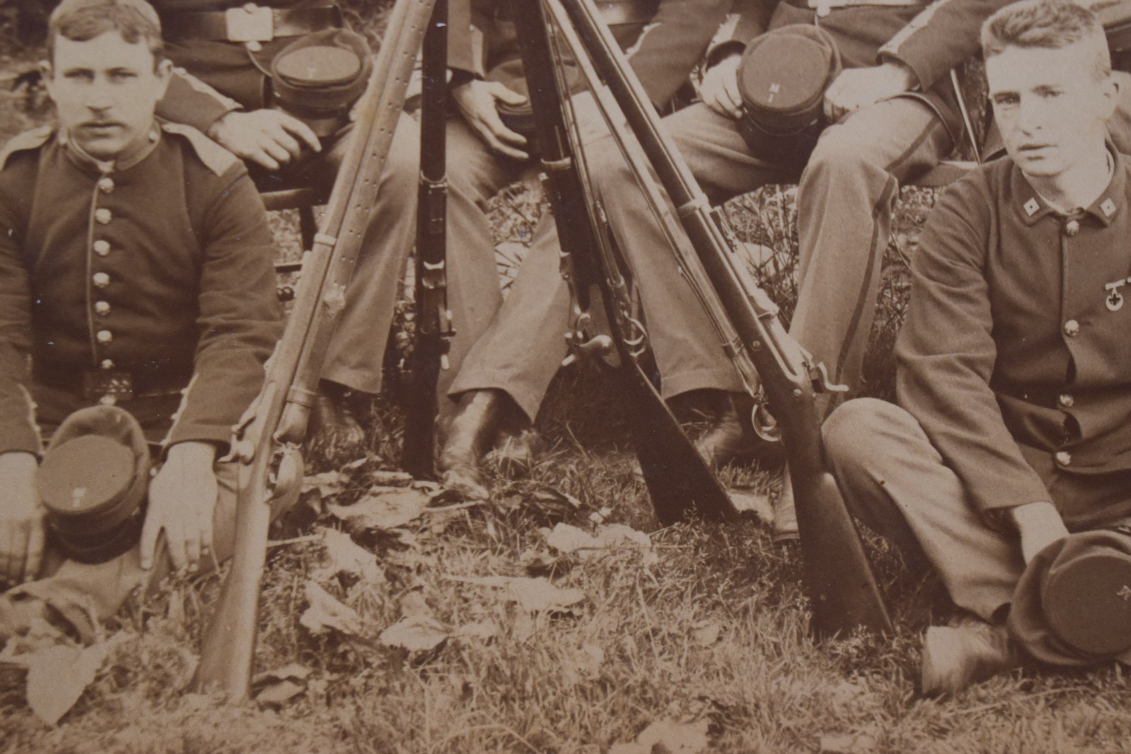 Indian Wars era Soldiers w/ Springfield Trapdoor Rifle 8x6 scene dated 1886