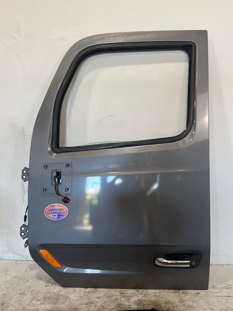 PETERBILT 579 Door Assembly Tag# 1065184
