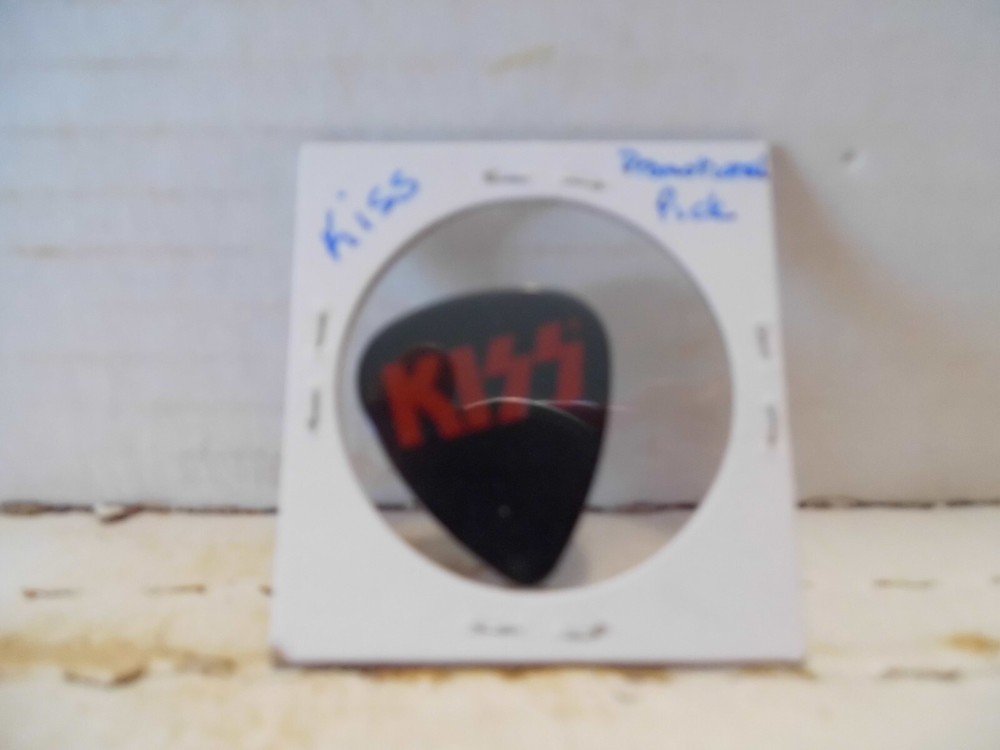 KISS "PROMOTINAL" GUITAR PICK~READ DESCRIPTION (18~18)