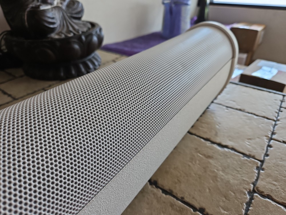 Community Entasys Speakers. High performance 3-Way Column Line Array System