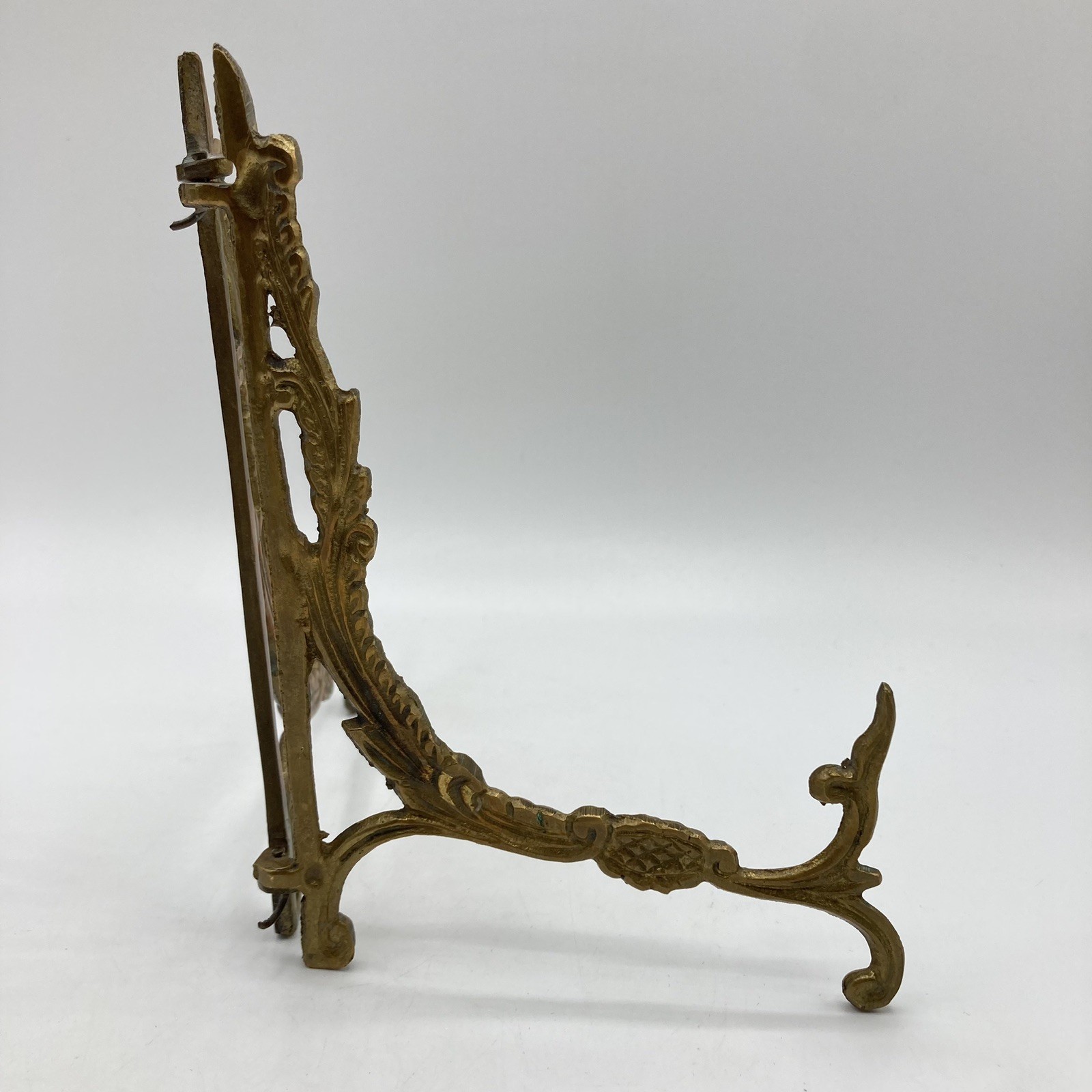 Vtg Ornate Brass Folding Tabletop Easel Photo Display Plate Holder Stand 6” H